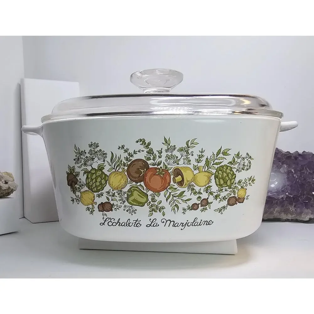Corning Ware A-3-B 3 Quart. Range - Oven - Microwave. Corning, NY, USA 182MA
